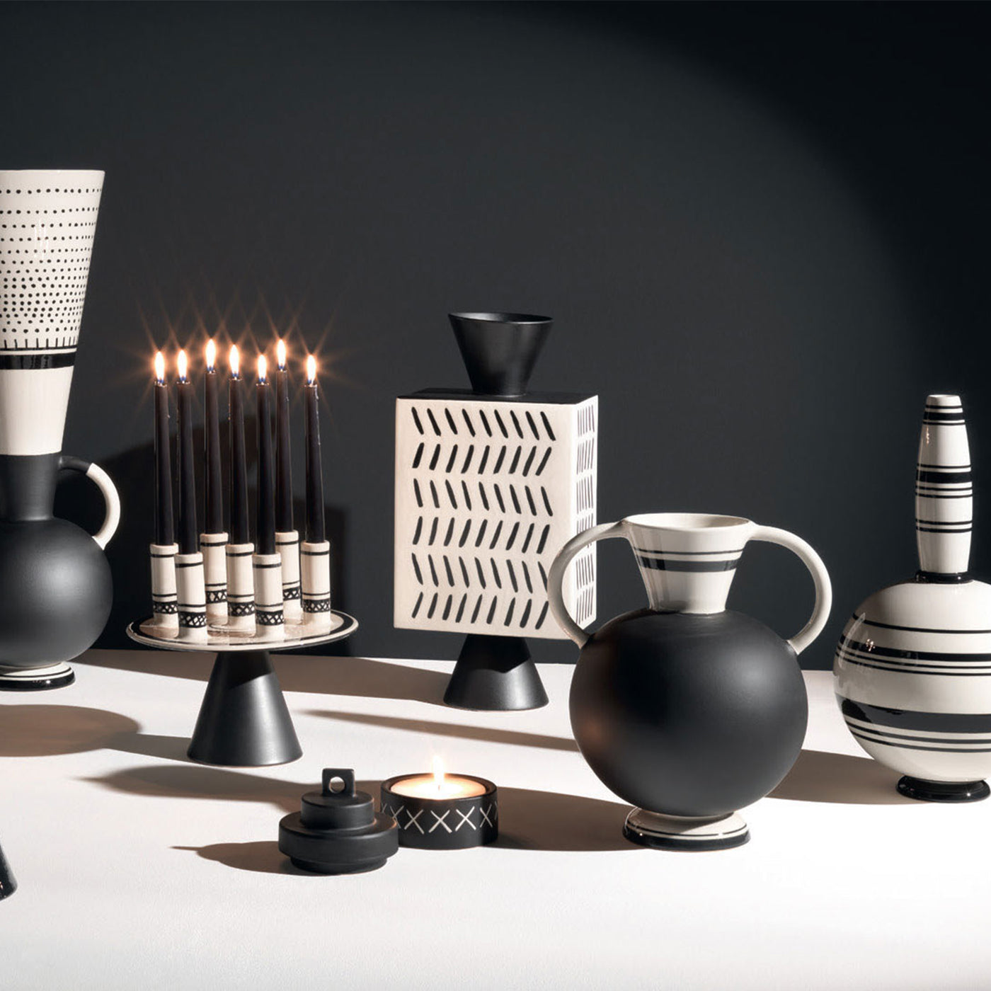 Situla Black And White Vase - Alternative view 1