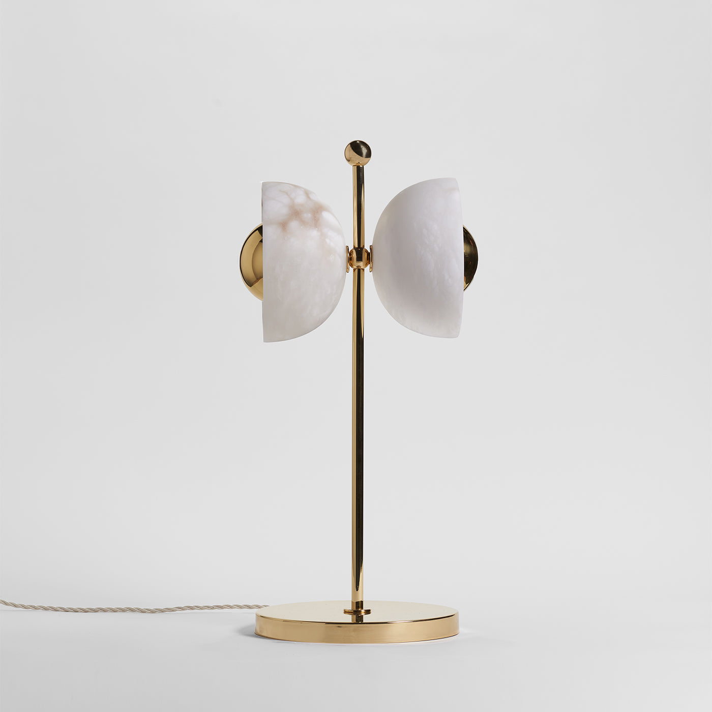 Lámpara de mesa "Mariposa" de latón pulido y alabastro - Vista alternativa 3