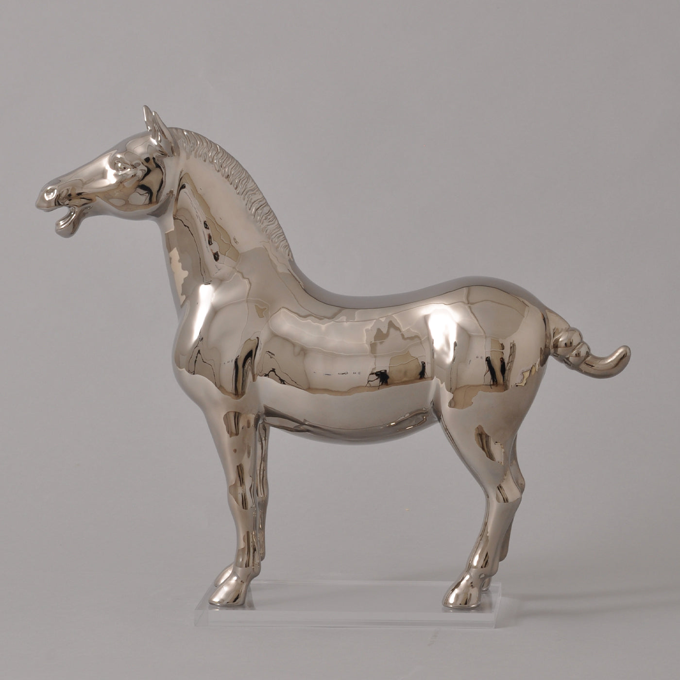 Nelson Platinum Horse Statuette - Alternative view 2