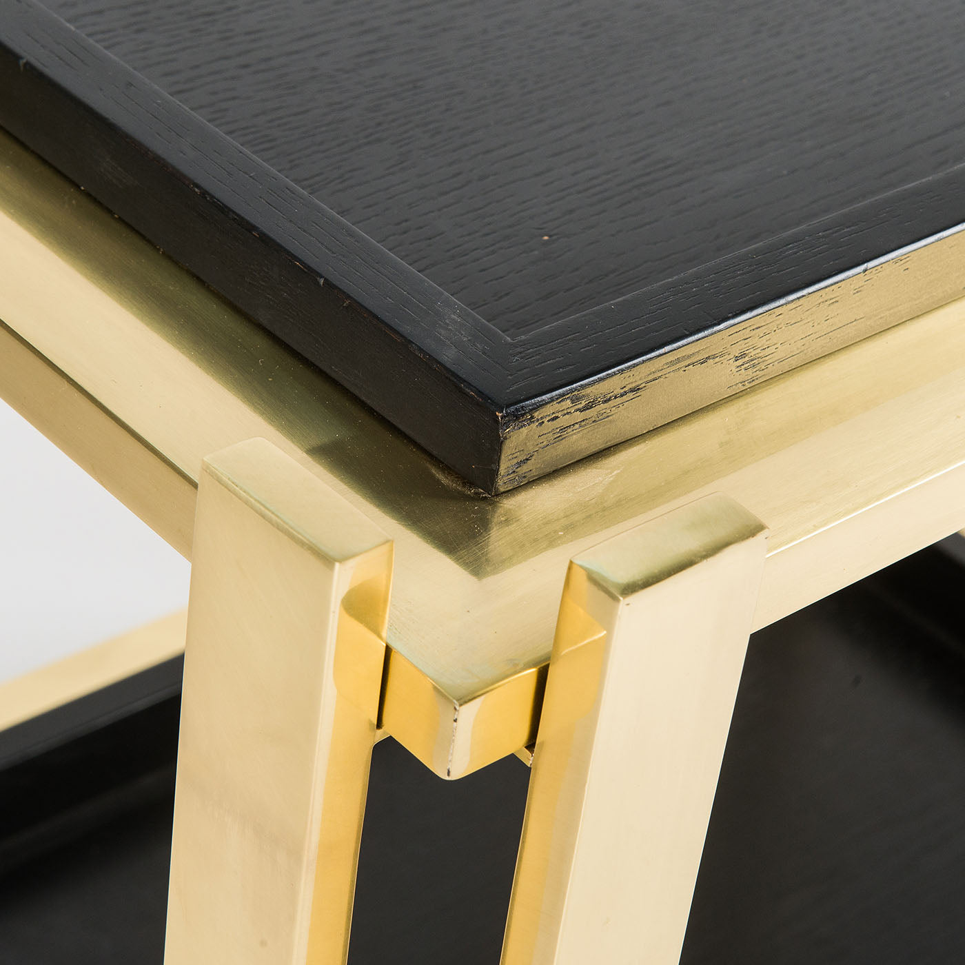 Plateau Oak Wood Removable Trays and Brass Serving Table - Alternative view 2