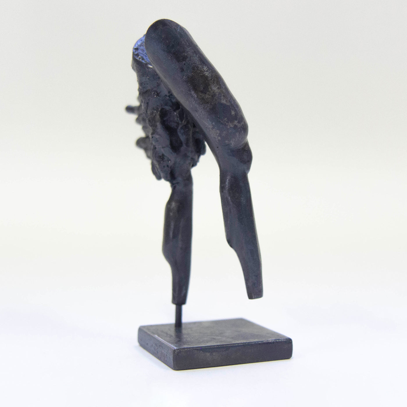 Legs To The Wind N.12 Sculpture by Lorenzo Quadalti - Alternative view 3