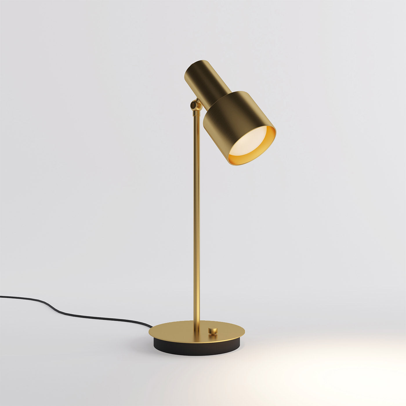 Light Gallery Luxury GP Bronzed Table Lamp by Marco Police - Alternative view 2