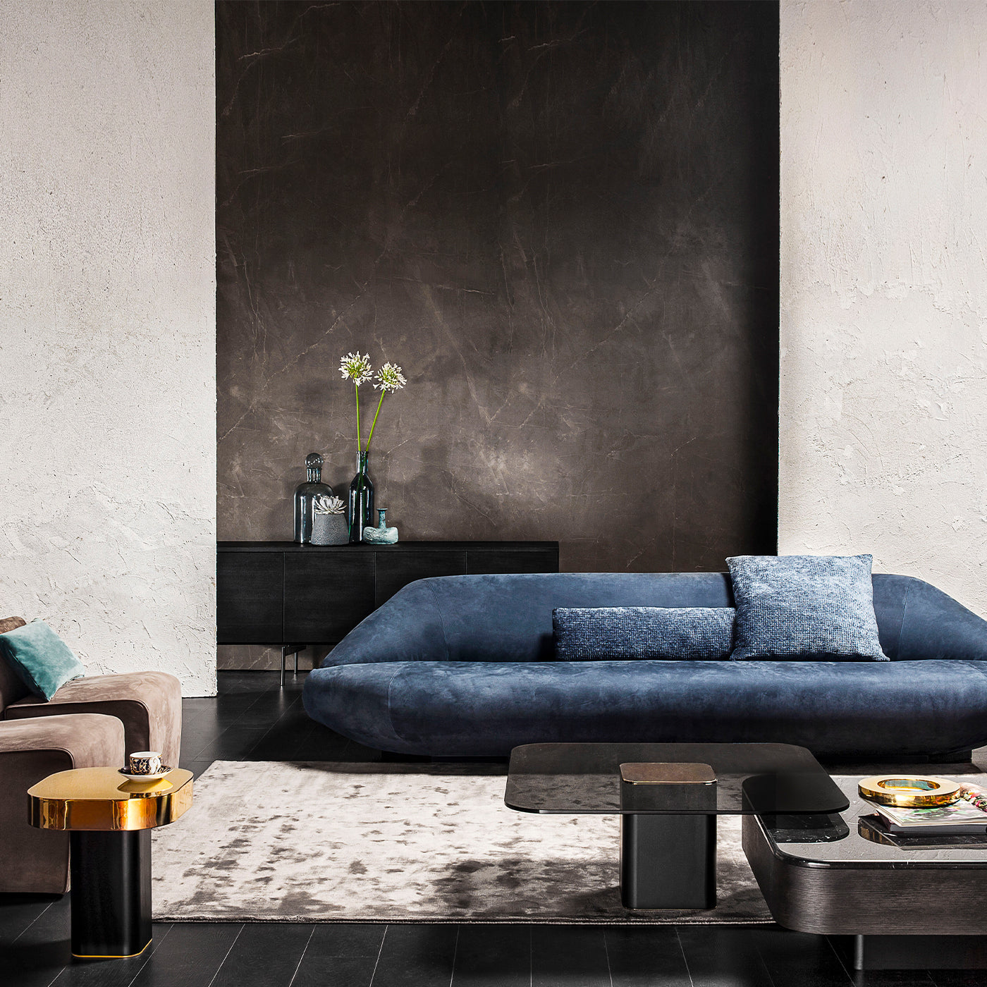 Bolid Blue Sofa by Gianluigi Landoni - Alternative view 3