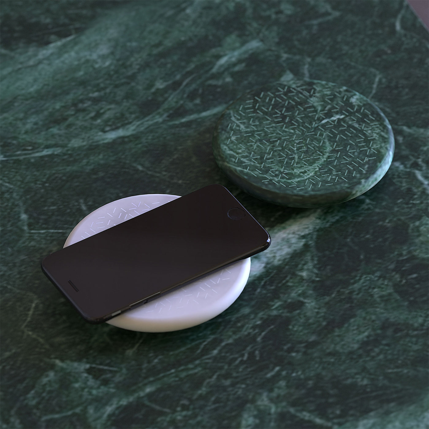Selce Carrara Wireless Phone Charger by Efrem Bonacina and Andrea Teoldi - Alternative view 1