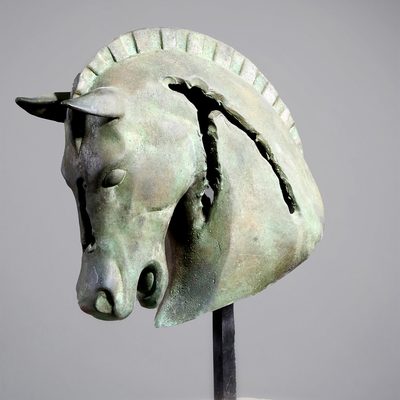 Testa Cavallo Frammento Statuetta in bronzo - Vista alternativa 1