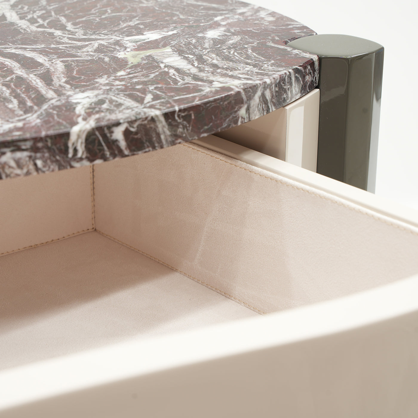 Caleido Lacquered Console - Alternative view 1