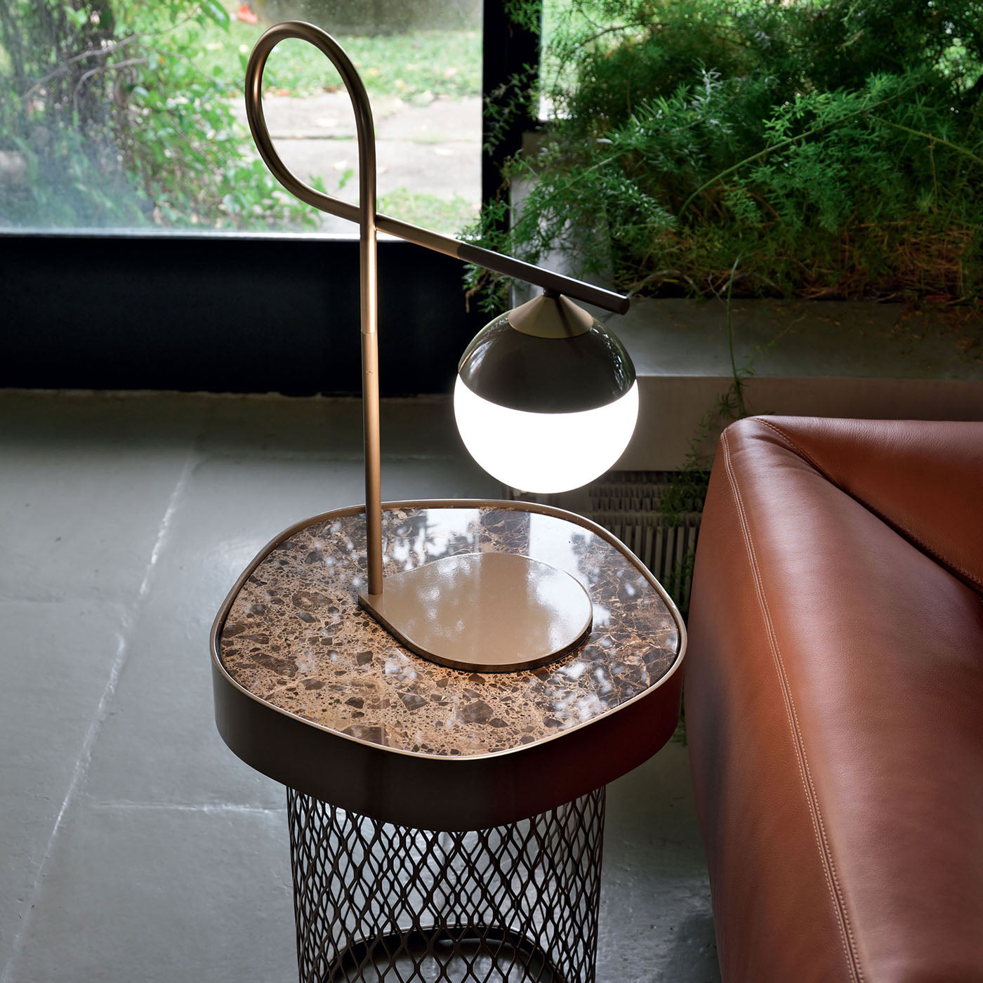 Node Golden Table Lamp - Alternative view 1