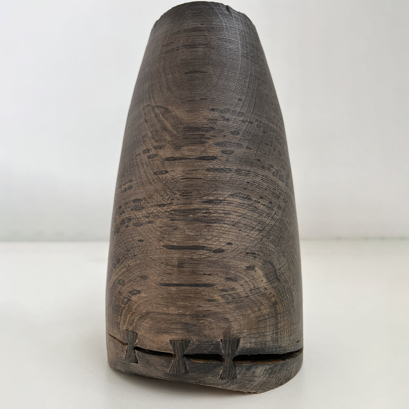 Vase creux en chêne fossile #2 - Vue alternative 1