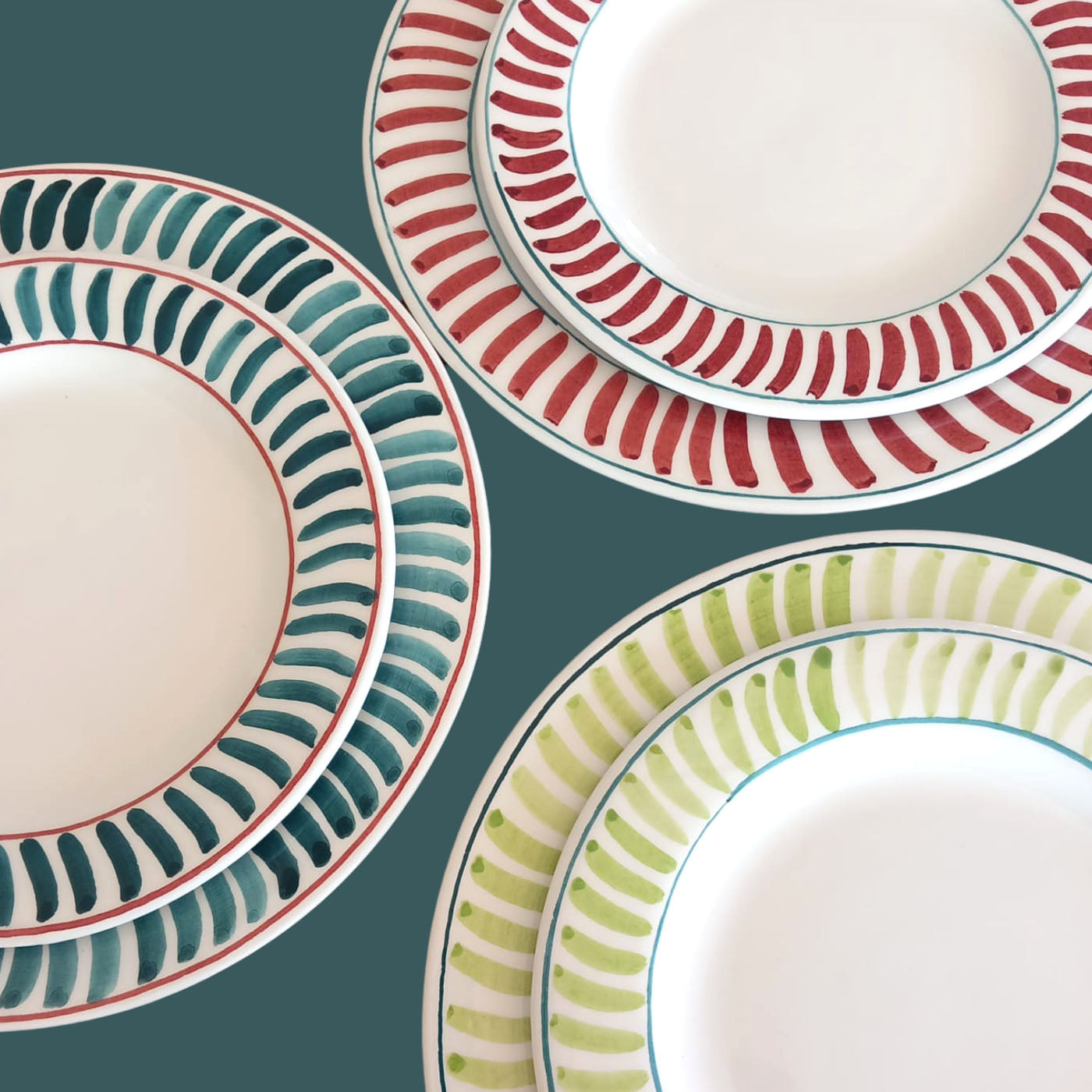 Set of 12 Ceramic Emerald Green Dining Plates - Alternative view 1