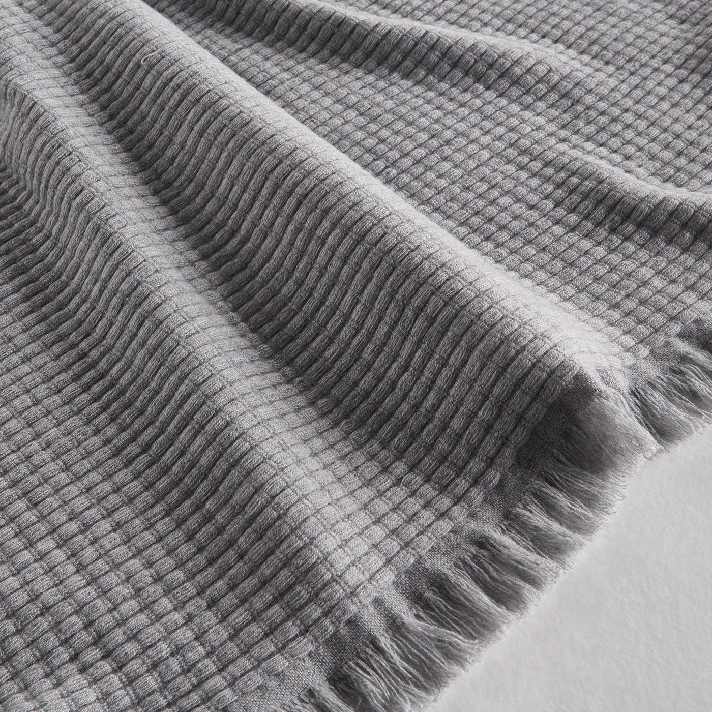 Terramadre Gerbera Gray Cashmere Blanket - Alternative view 1