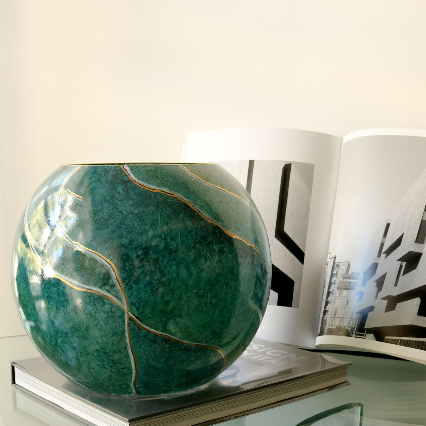 Spherical Green Vase - Alternative view 1