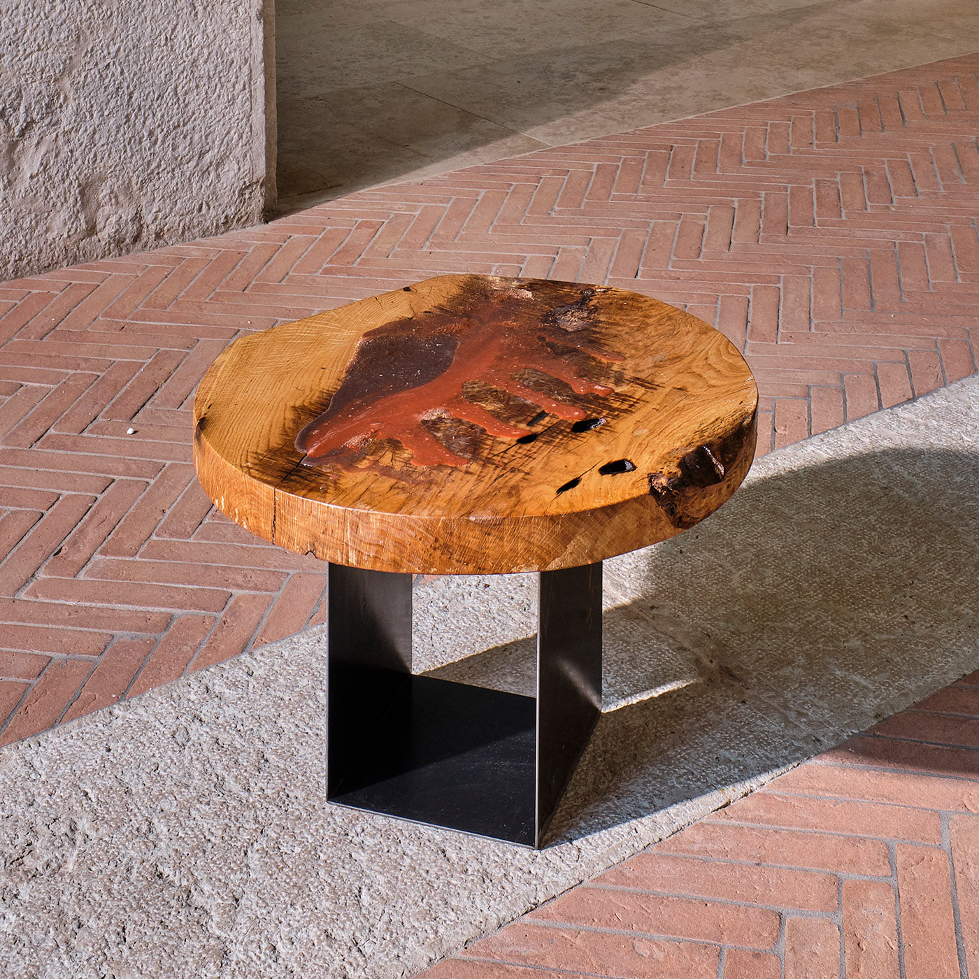 Dadan Coffee Table - Alternative view 1