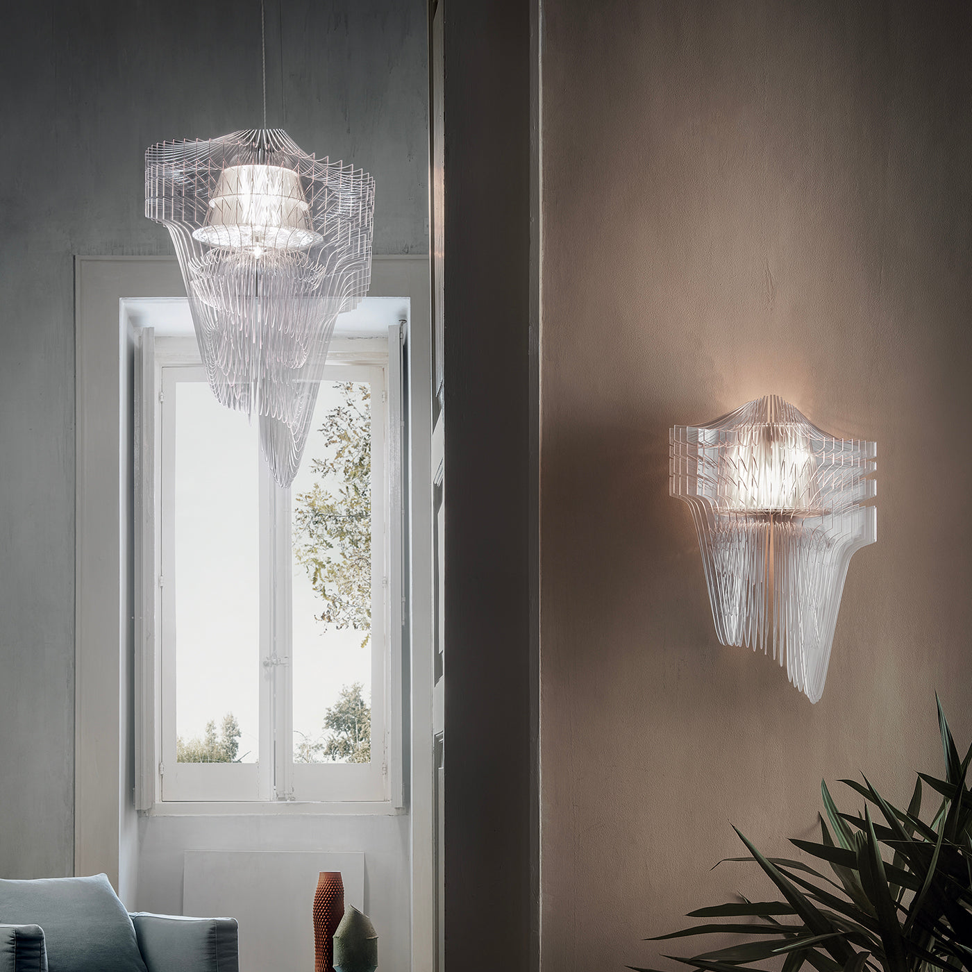 Lámpara de pared transparente Aria Applique de Zaha Hadid - Vista alternativa 3