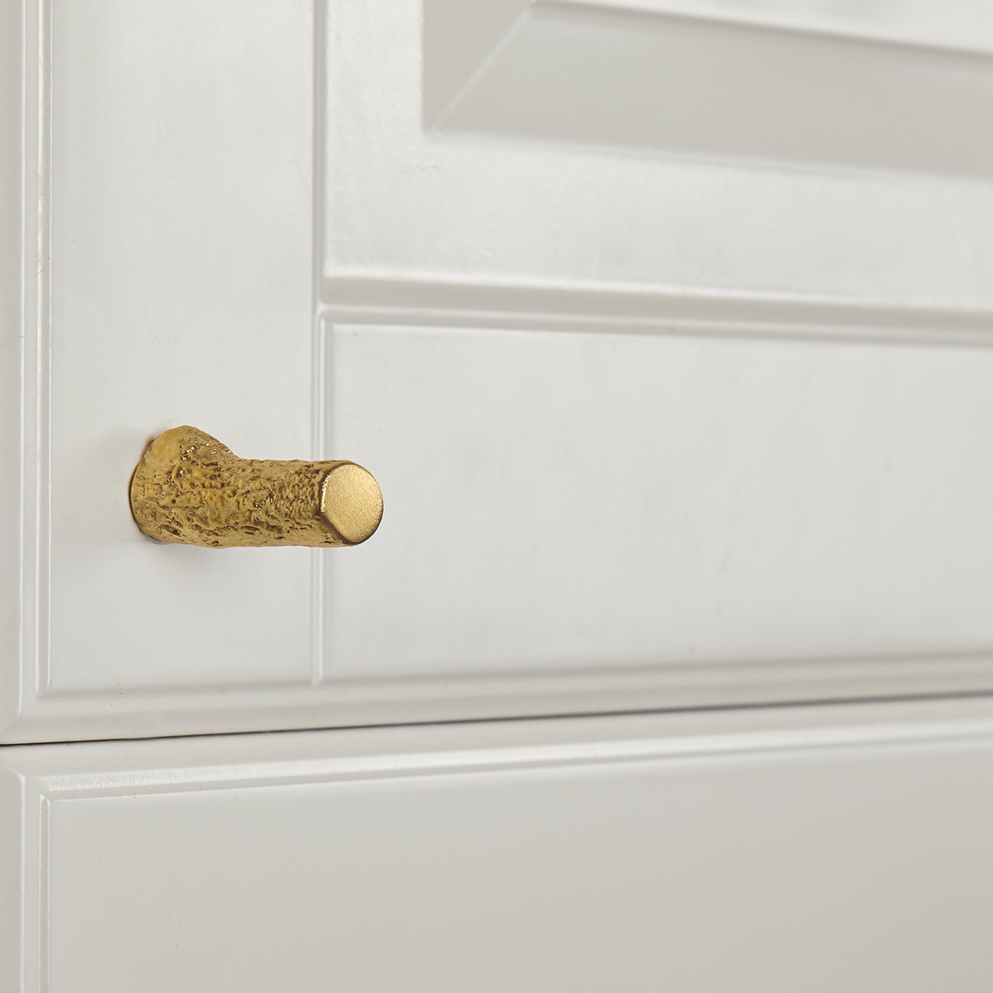 Tiglio Set of 4 Door Knobs by Nicole Valenti - Alternative view 2