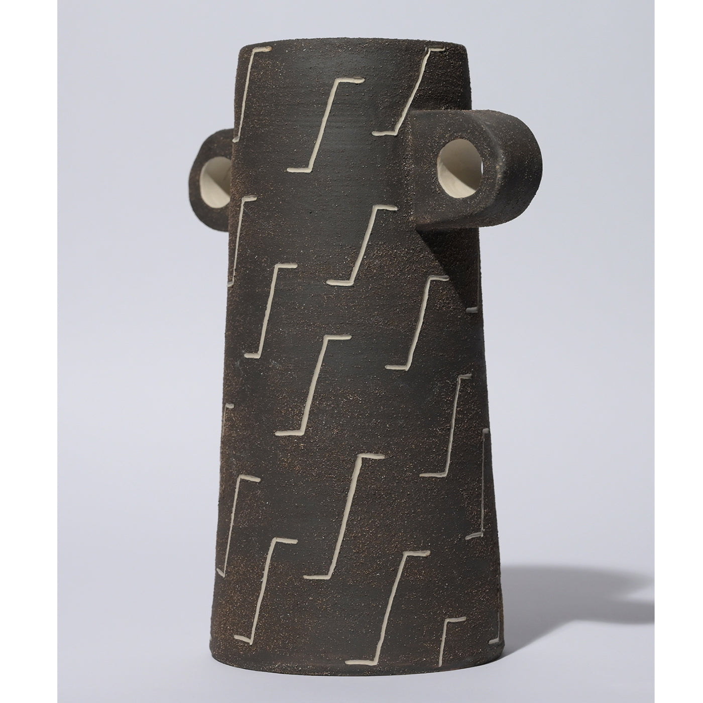 Volcano Ceramic Vase by Clémence Seilles - Alternative view 1