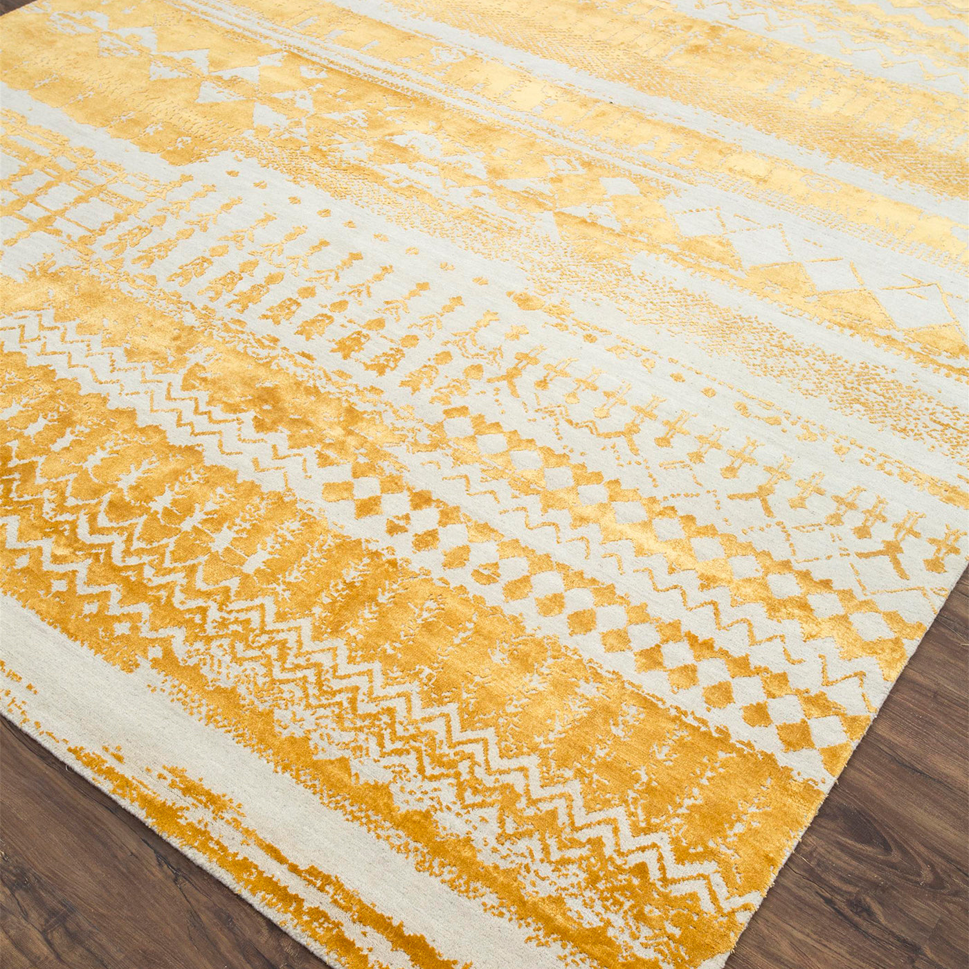 Tapis noué à la main Amber Horizon White &amp; Light Topaz - Vue alternative 3