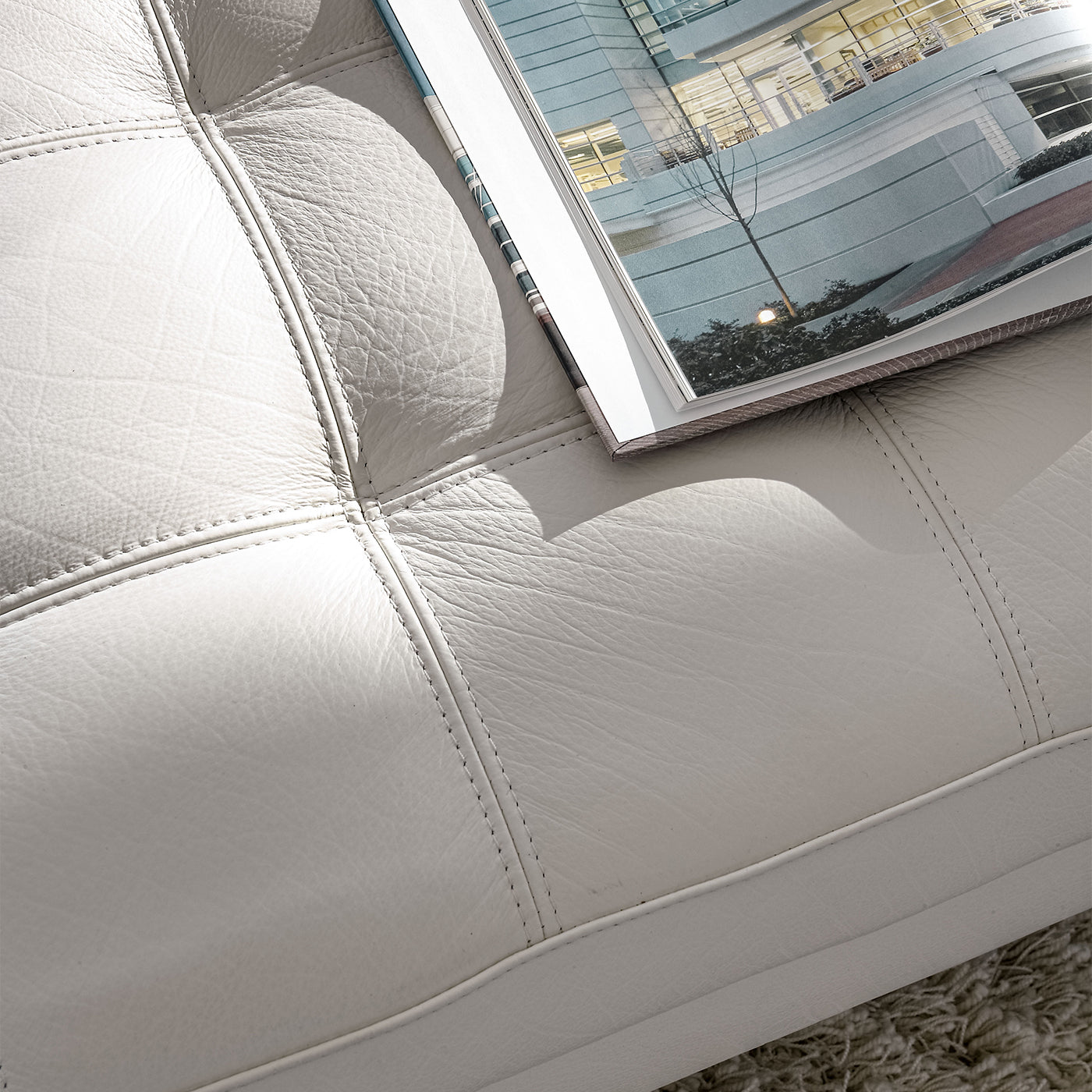 Haero White-Leather Sofa by Giuseppe Bavuso - Alternative view 1