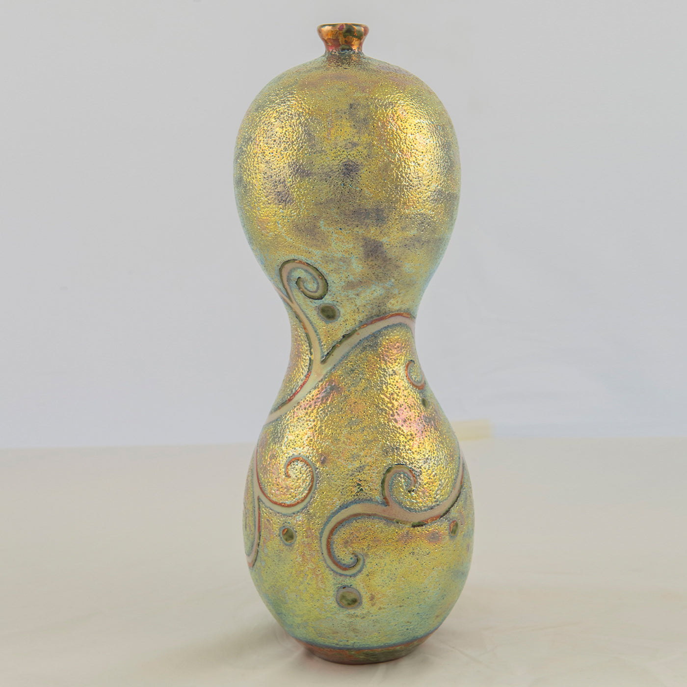 Hourglass-Shaped Iridescent Polychrome Lustre Vase with Shoots - Alternative view 1