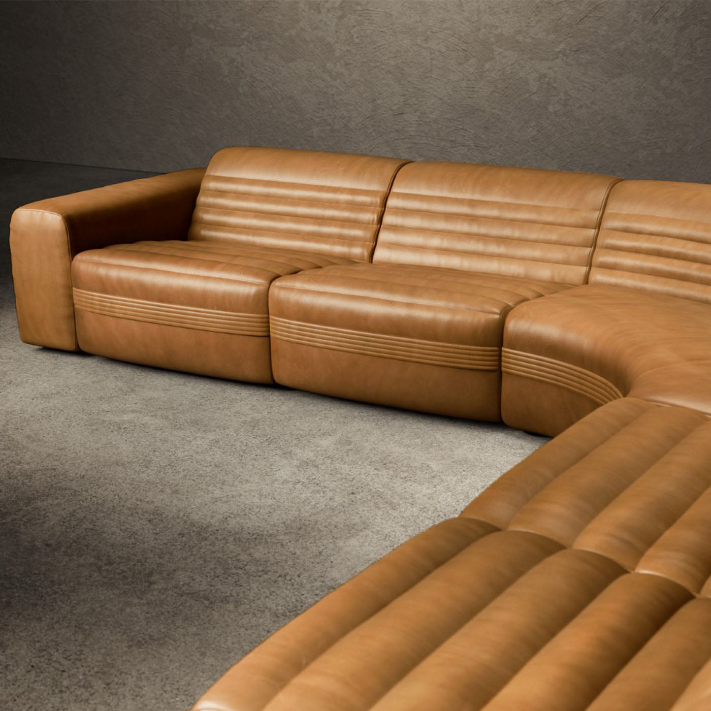 Vicious Modular Leather Sofa - Alternative view 2