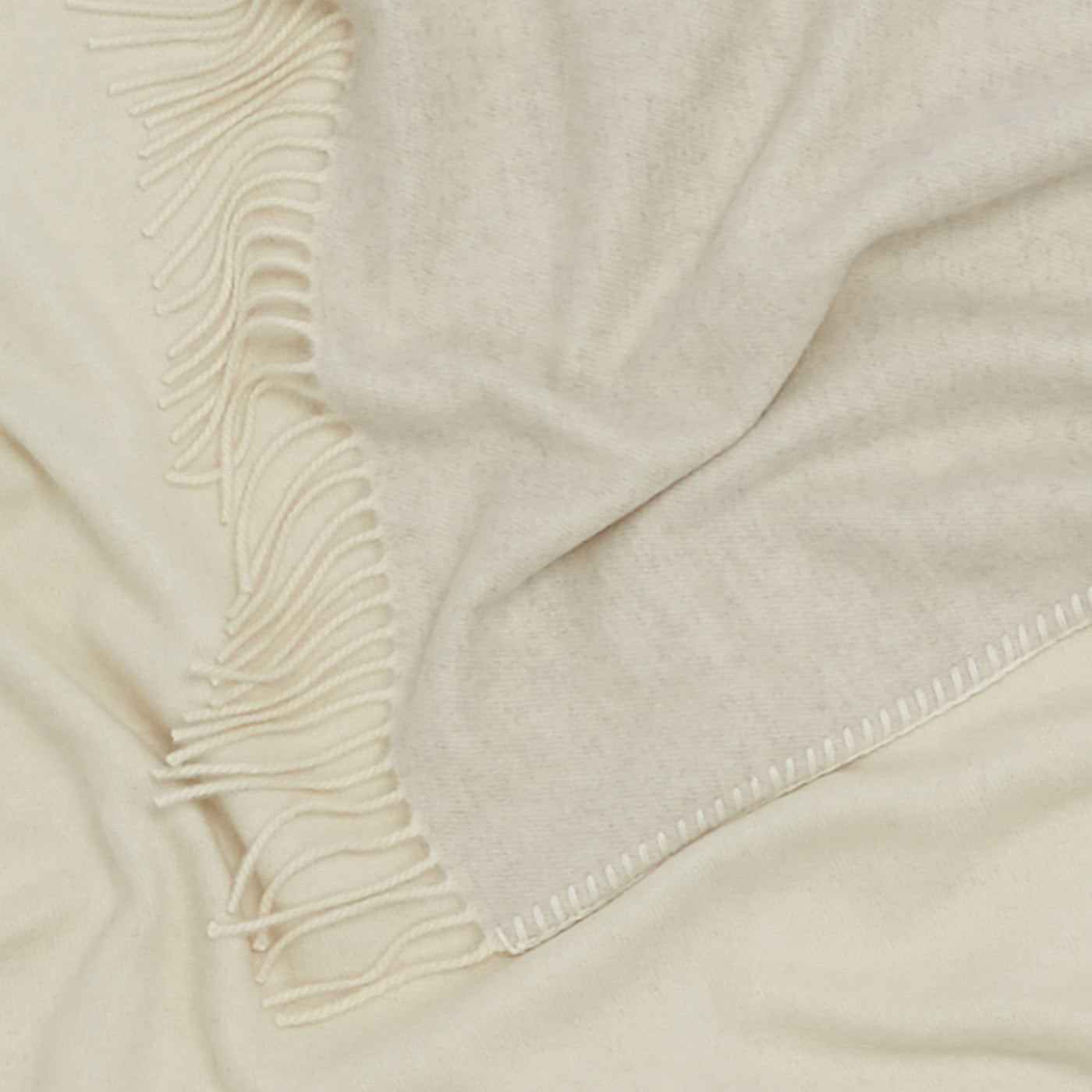 Melrose Fringed White Small Blanket - Alternative view 2
