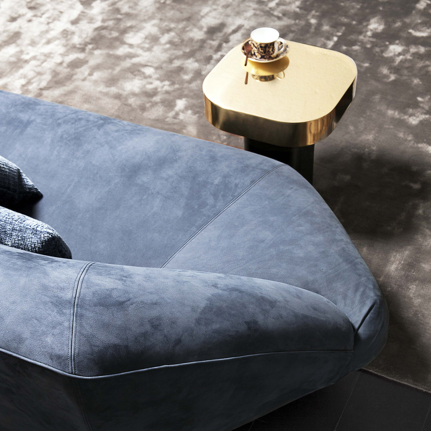 Bolid Blue Sofa by Gianluigi Landoni - Alternative view 4