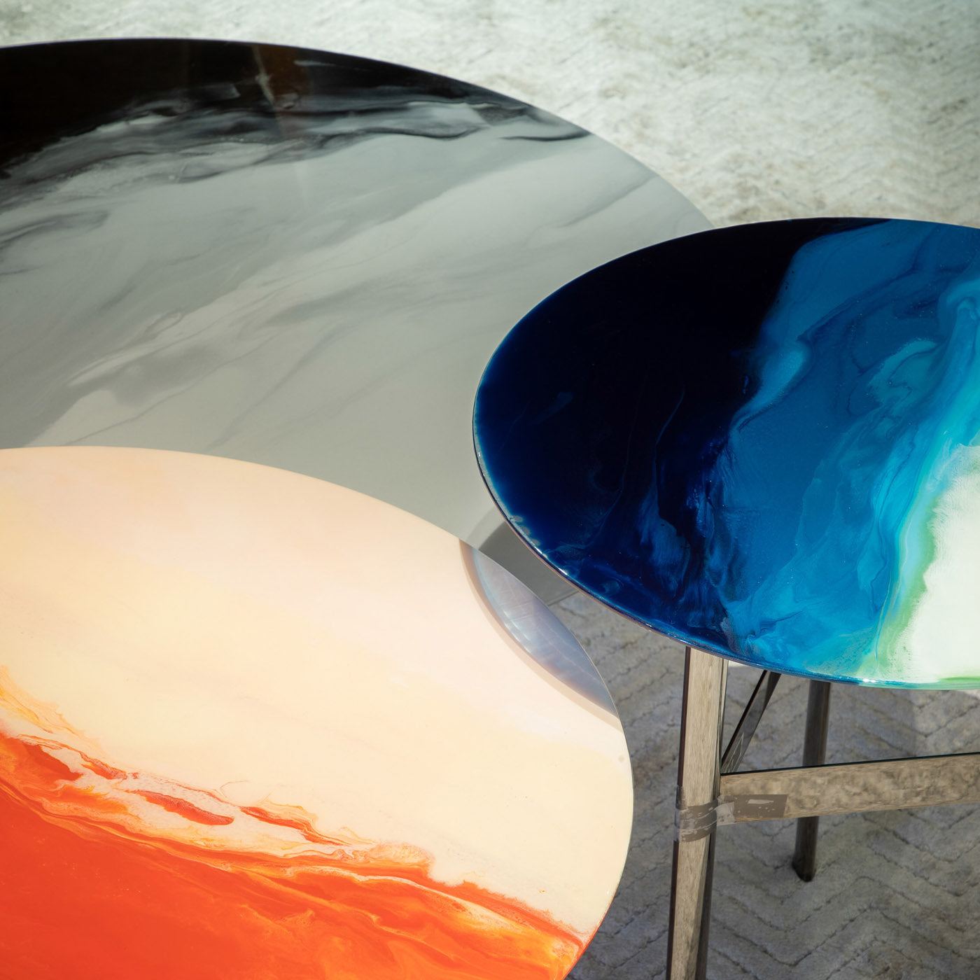 TABLE D'APPOINT BLEUE EN VERRE D'ART - Vue alternative 2