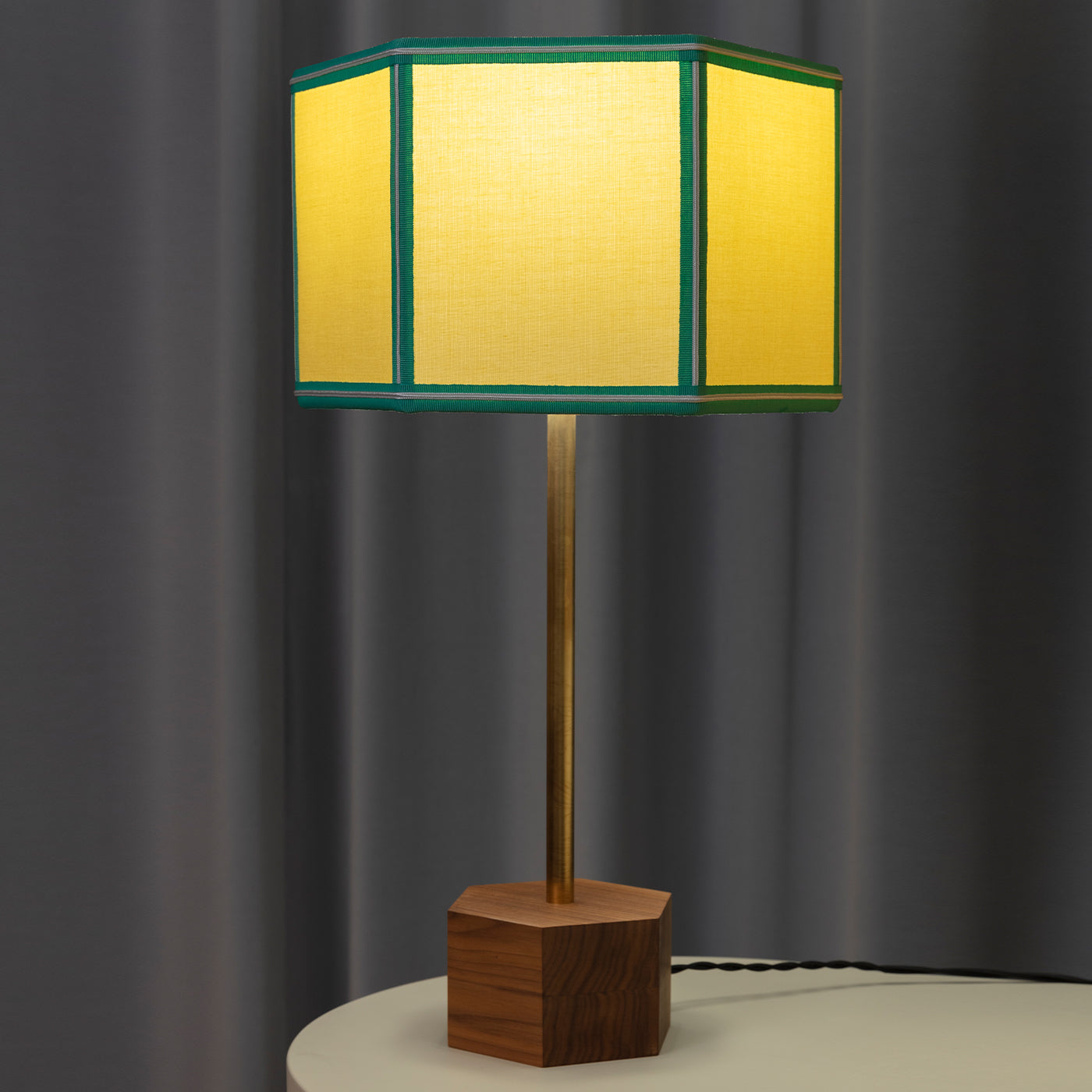 Easy Table Lamp - Yellow - Alternative view 1