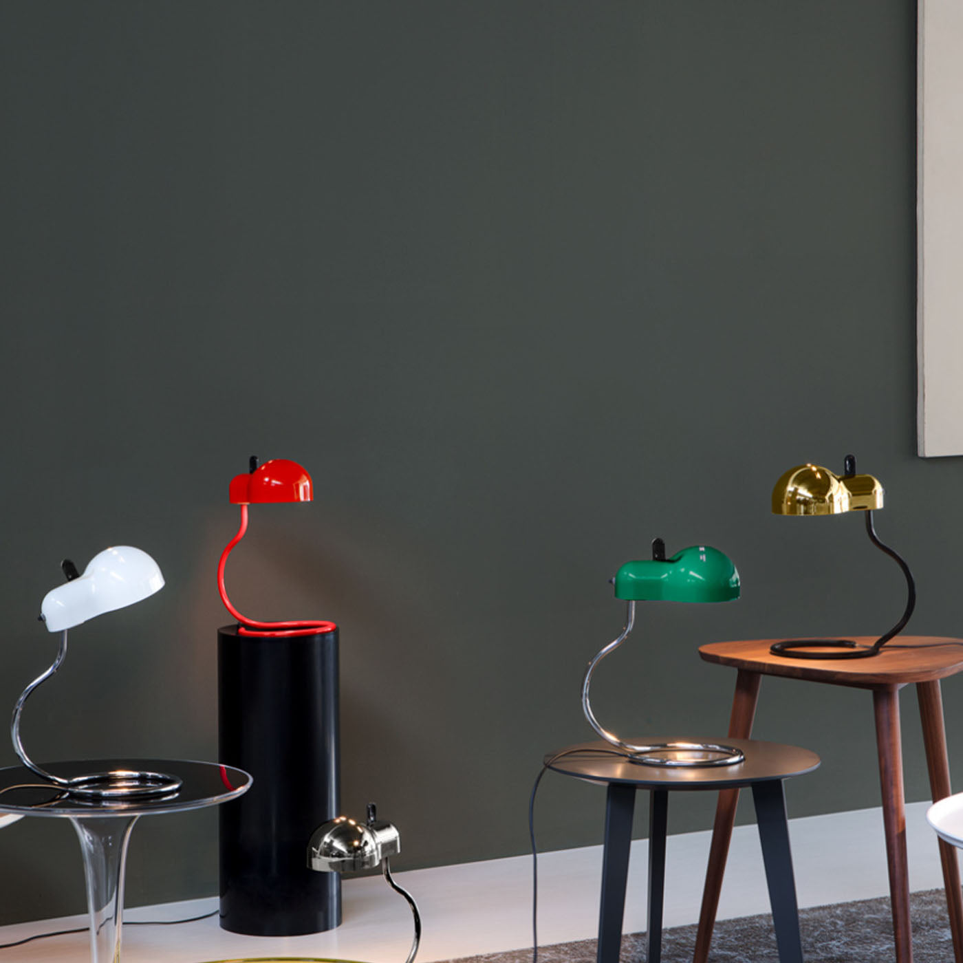 Lampe de table verte MiniTopo conçue par Joe Colombo - Vue alternative 2