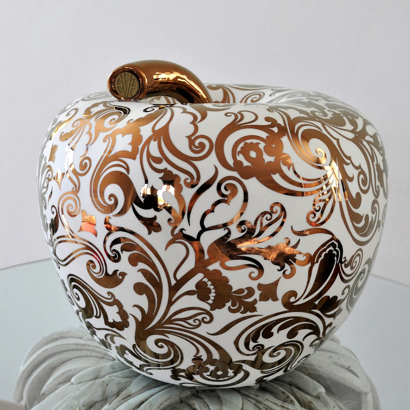 Eva Luxury Texture Arabesque Bronze Moneybox/Sculpture - Alternative view 1