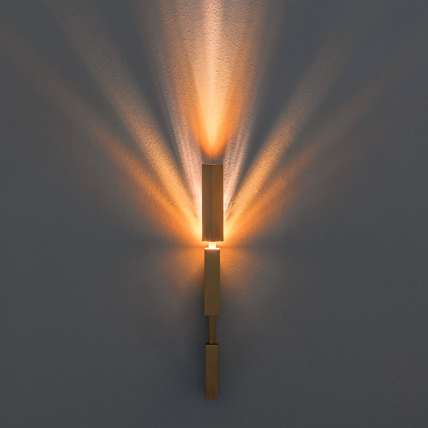 Ray Brushed Brass Sconce - Alternative view 2