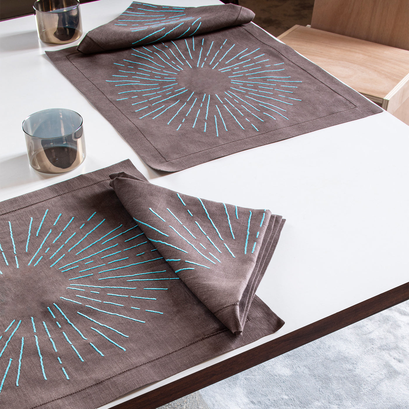 LUCE Set of Noce & Turquoise Placemat and Napkin - Alternative view 1