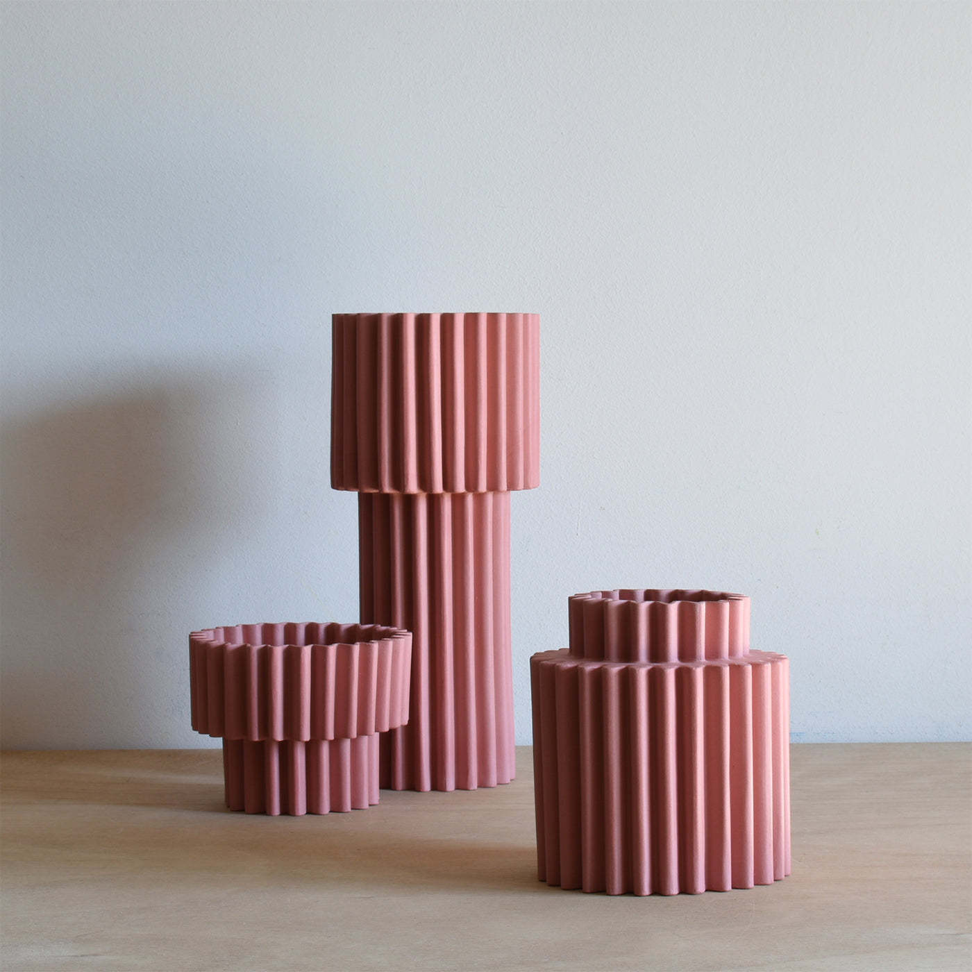 Albero Tall Pink Vase - Alternative view 1