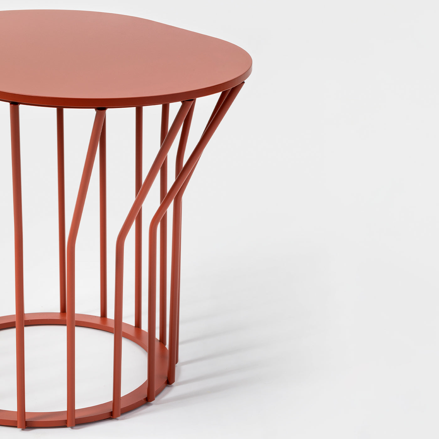 0132 Jump Small Round Red Coffee Table by Studio Gabbertas - Alternative view 1