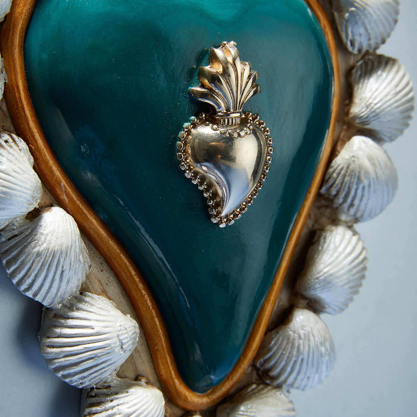 SUMMER CALLING WHITE AND TURQUOISE CERAMIC HEART - Alternative view 2