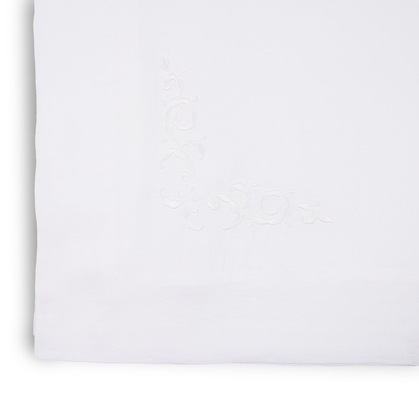 Decoro Embroidered White Tablecloth - Alternative view 3