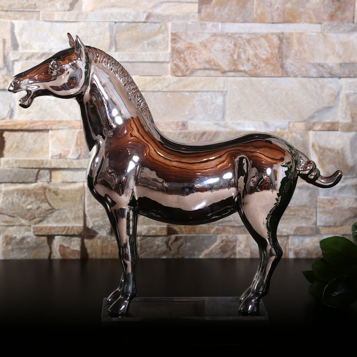 Nelson Platinum Horse Statuette - Alternative view 4