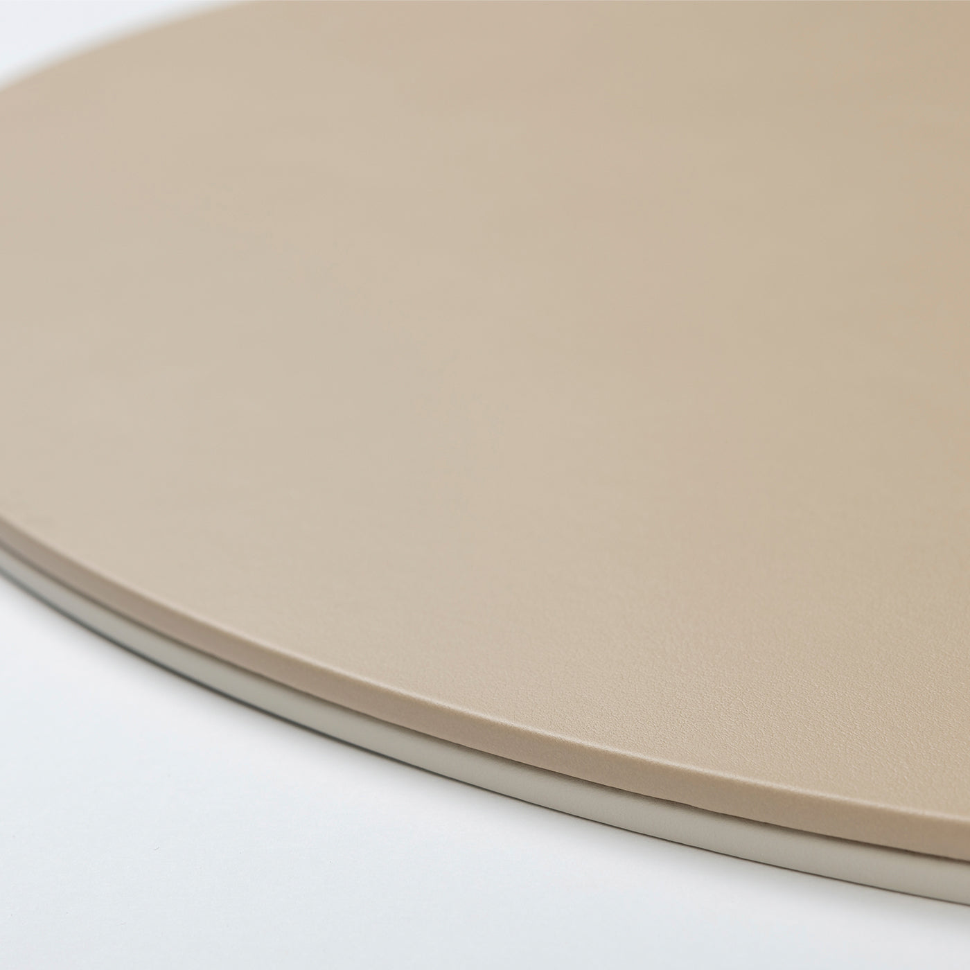 Mondrian Capuccino Beige and Luna White Oval Placemat - Alternative view 2