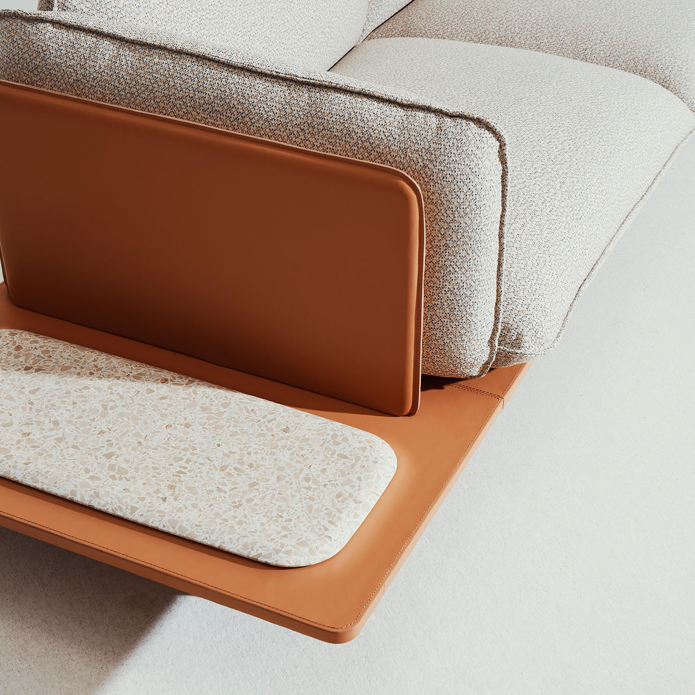 Sahara 2-Seater Sofa by Noé Duchaufour-Lawrance - Alternative view 1