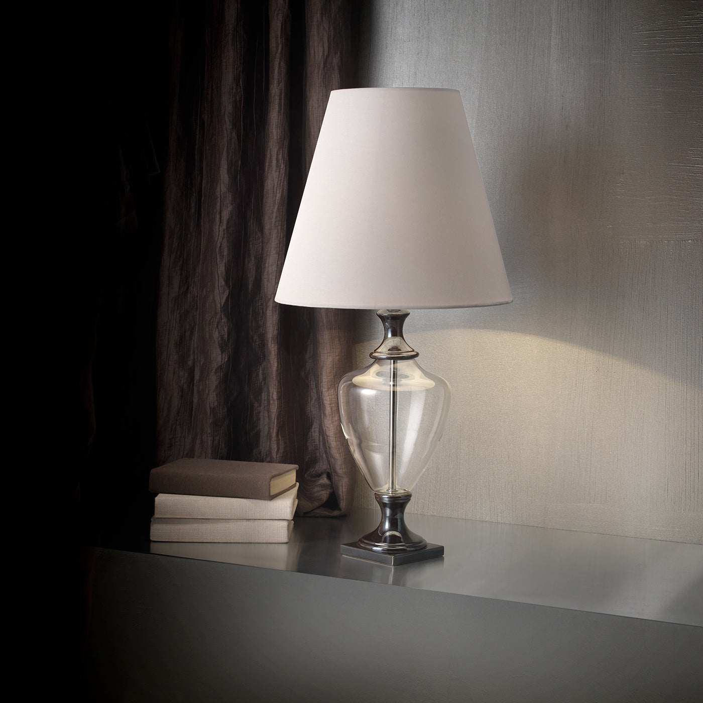 Shadow Table Lamp - Alternative view 1