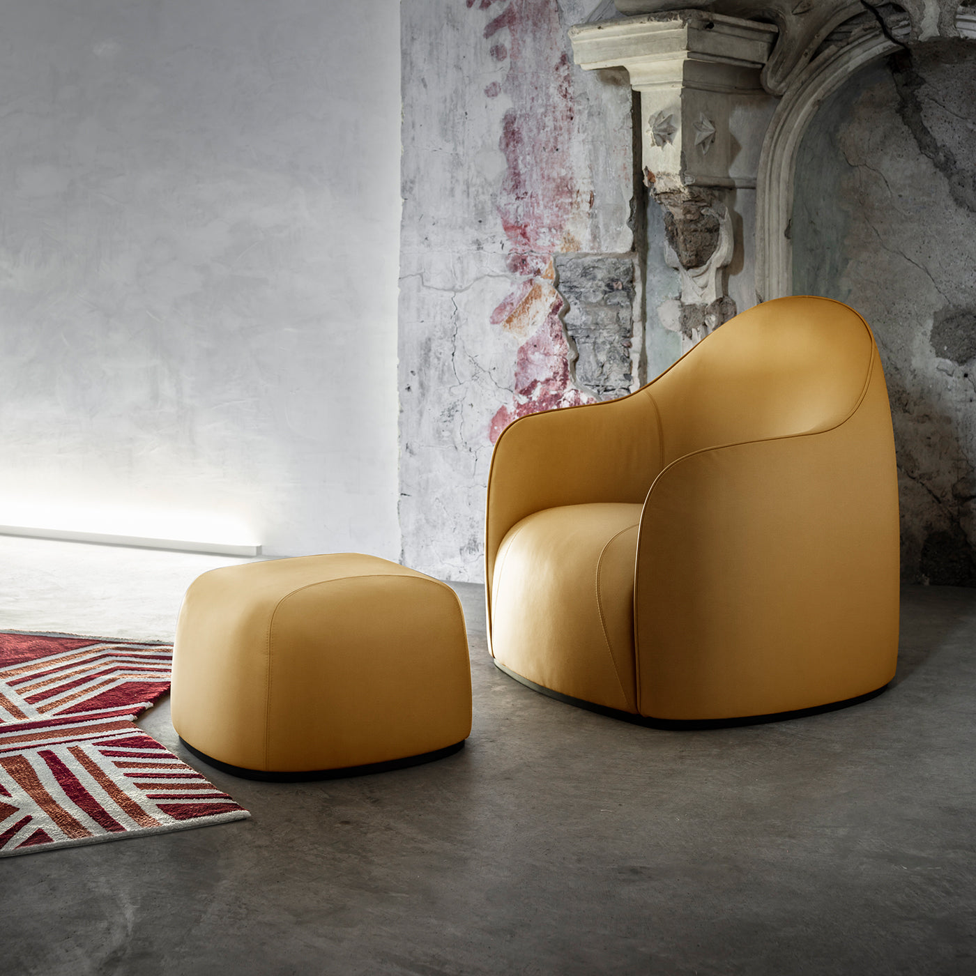 Sweet Set of Mustard Armchair and Pouf by Elisa Giovannoni - Alternative view 4