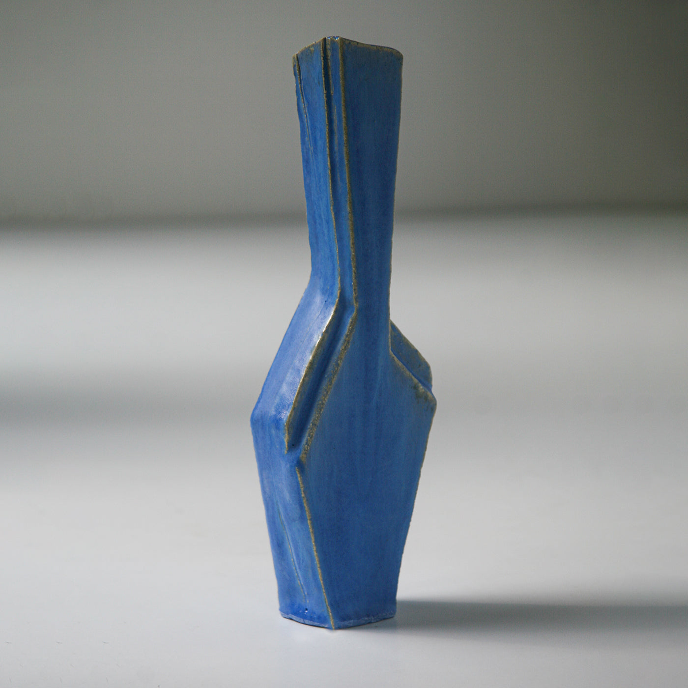 Small Cubist Blue Vase N.2 - Alternative view 1