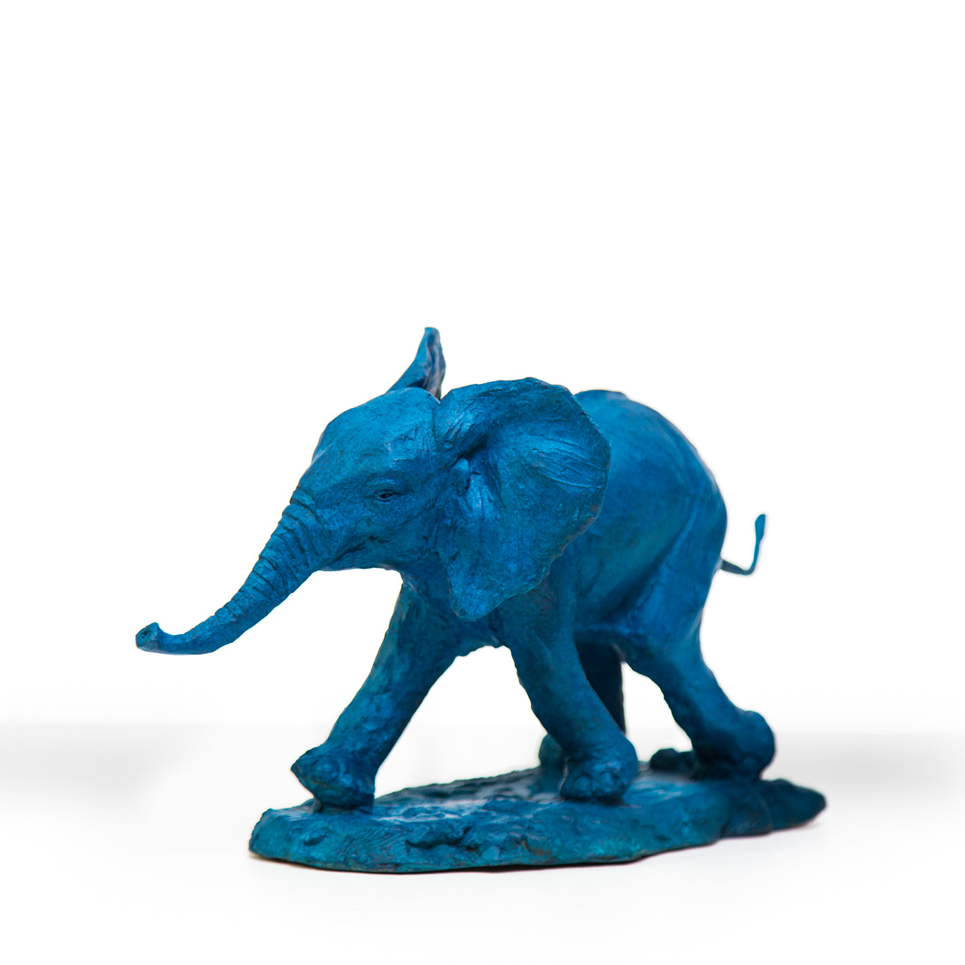 Blue Baby Elephant Sculpture - Alternative view 1