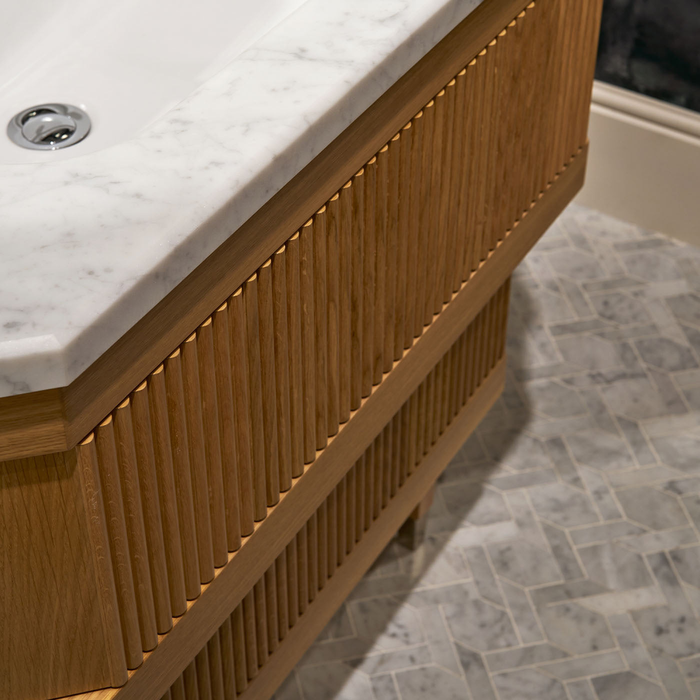 Metropolitan Essence Carrara Marble And Oak Wood Vanity Unit - Alternative view 1