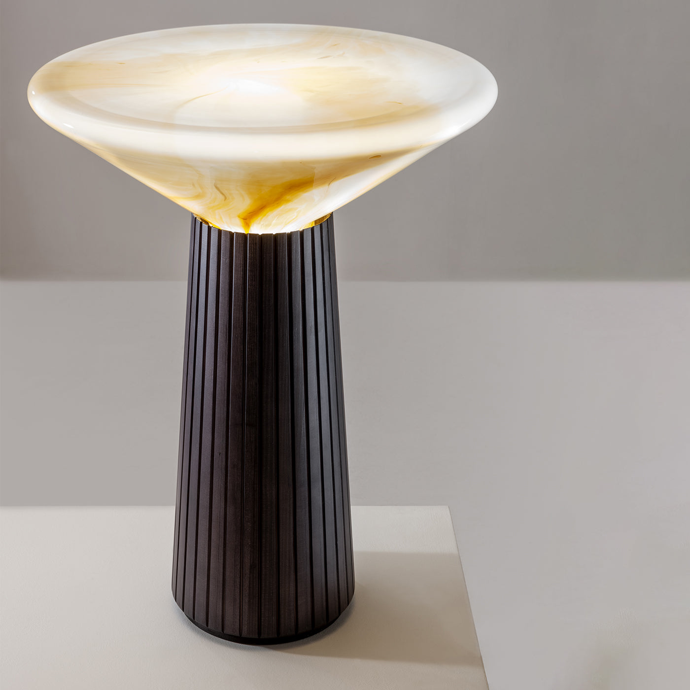 Cono da Tavolo Black Wood and Murano Glass Table Lamp - Alternative view 2