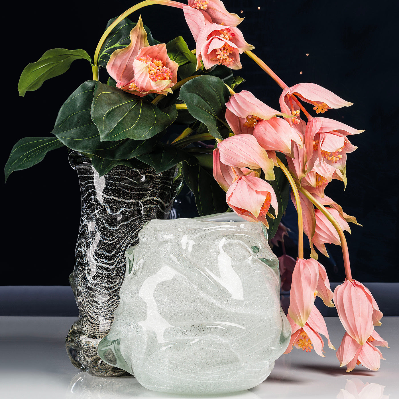 Dynamische schwarz-silberne dekorative Vase - Alternative Ansicht 3