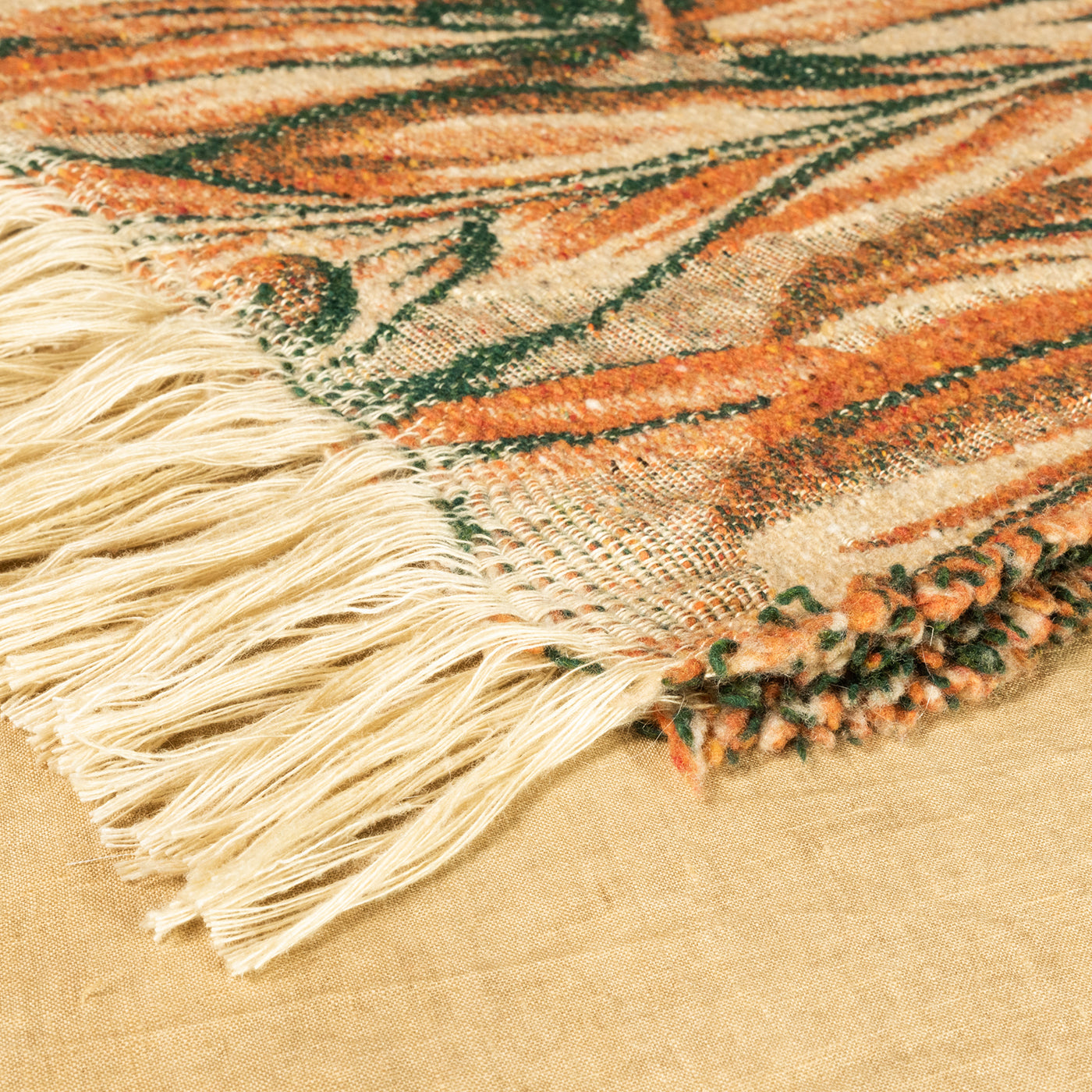 Nequizia Mehrfarbige Decke mit Fransen und botanischen Mustern - Alternative Ansicht 2
