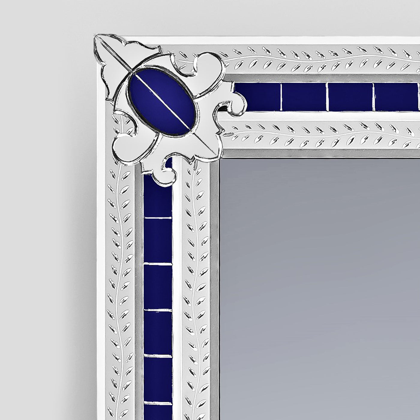 San Toma Blue Contemporay Murano Glass Mirror - Alternative view 1