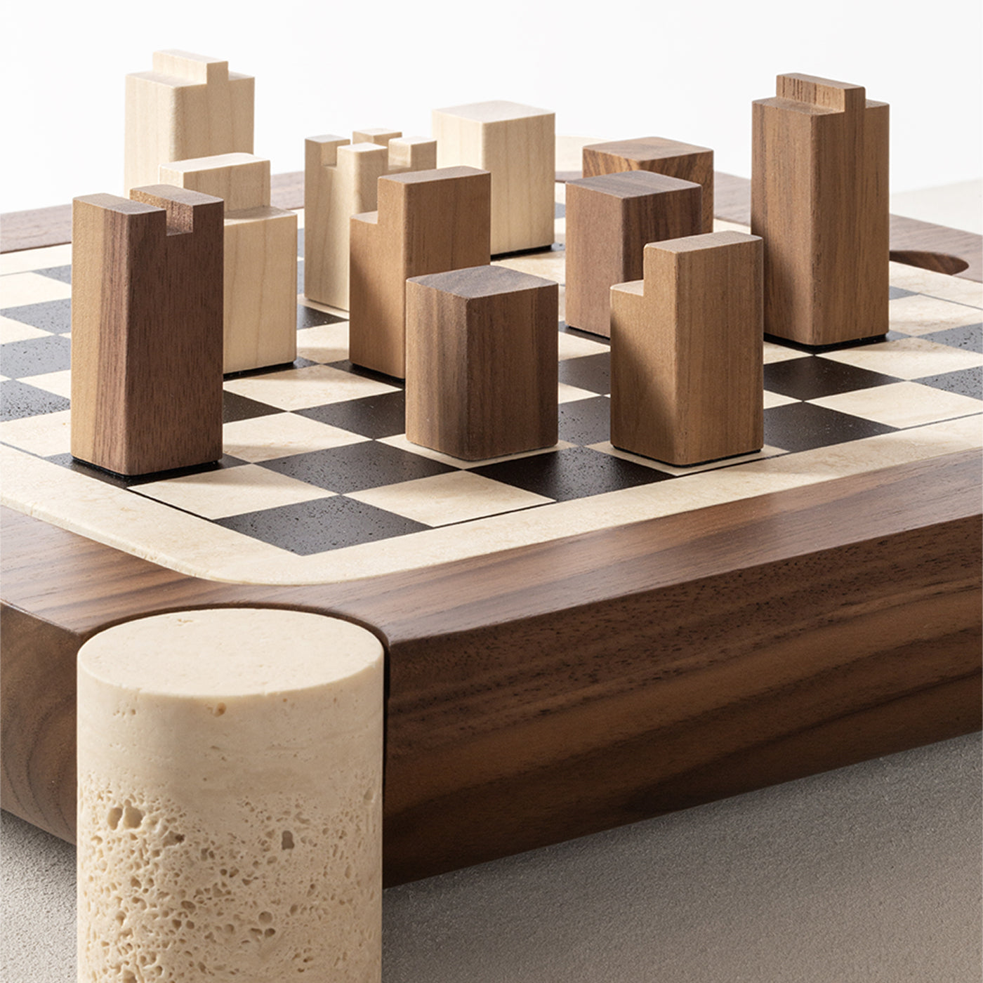 Mocambo Chess Draughts Game Set Design di Simone Fanciullacci - Vista alternativa 1