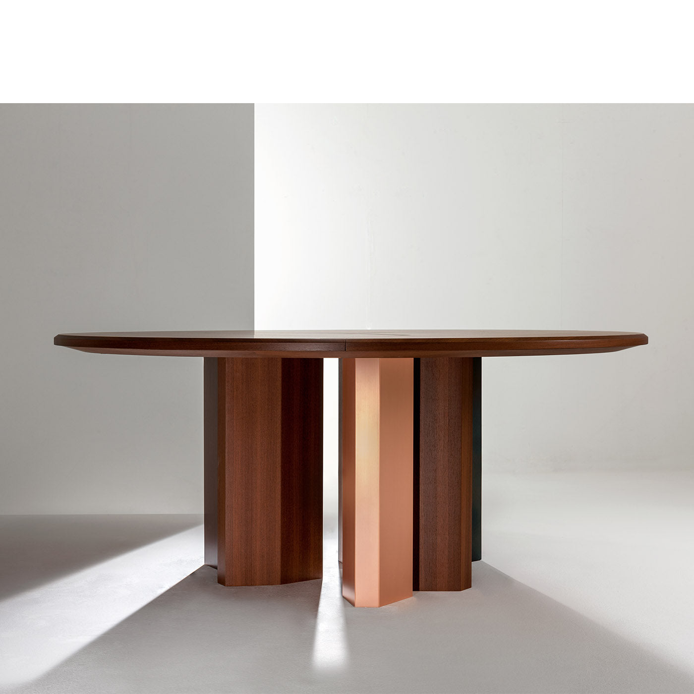Imperfetto Dining Table - Alternative view 1