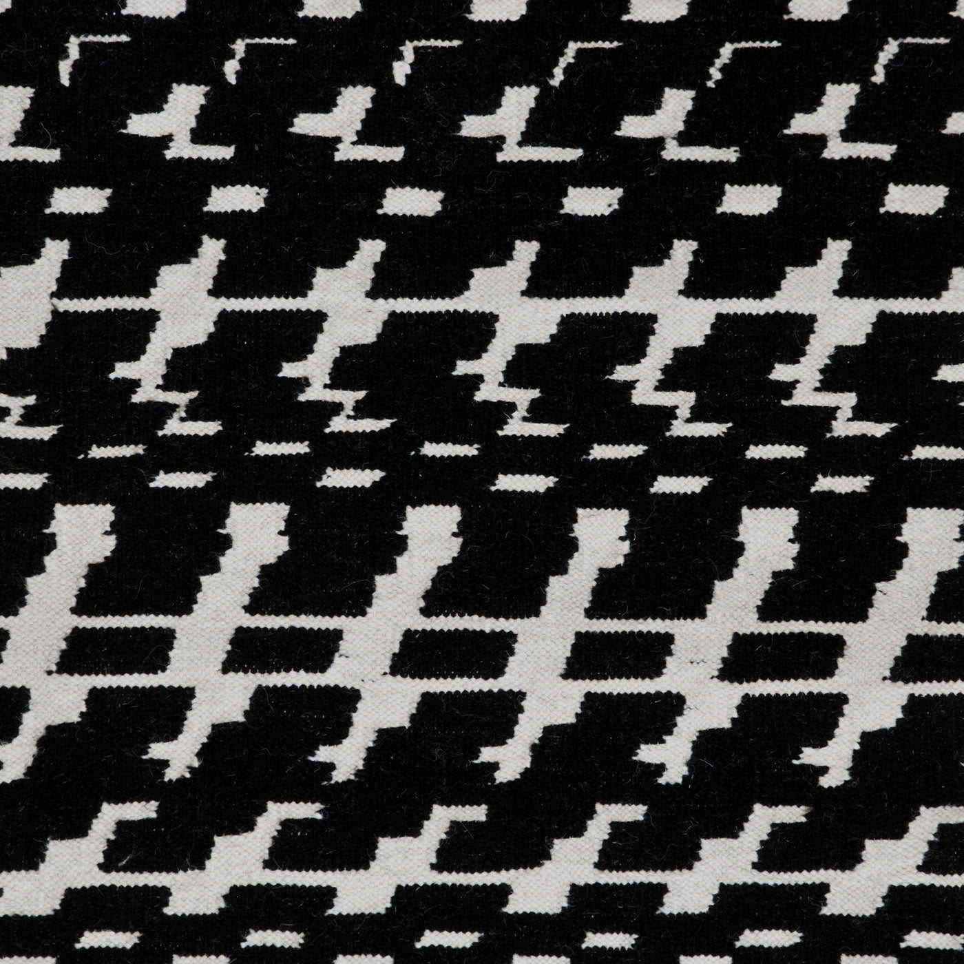 Grand tapis noir et blanc Fuoritempo - Vue alternative 3